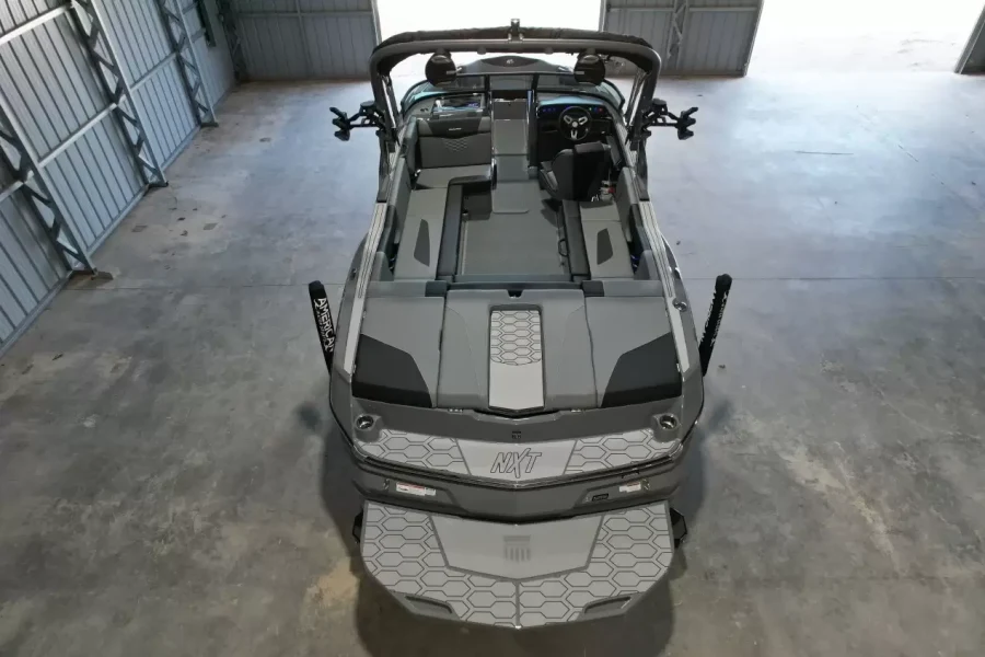 2027-mastercraft-nxt23-143360-image11