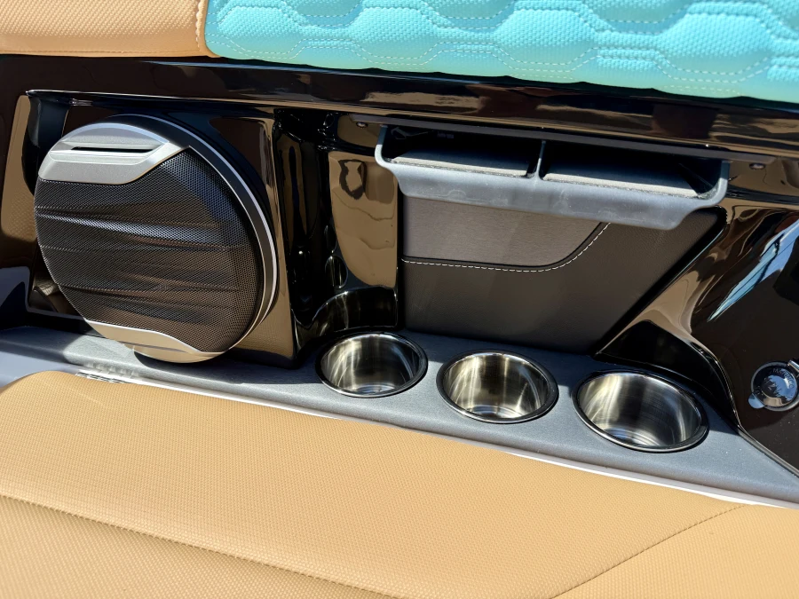 2027-mastercraft-xt24-143363-image22