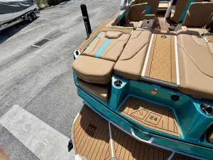2027-mastercraft-xt24-143363-image28