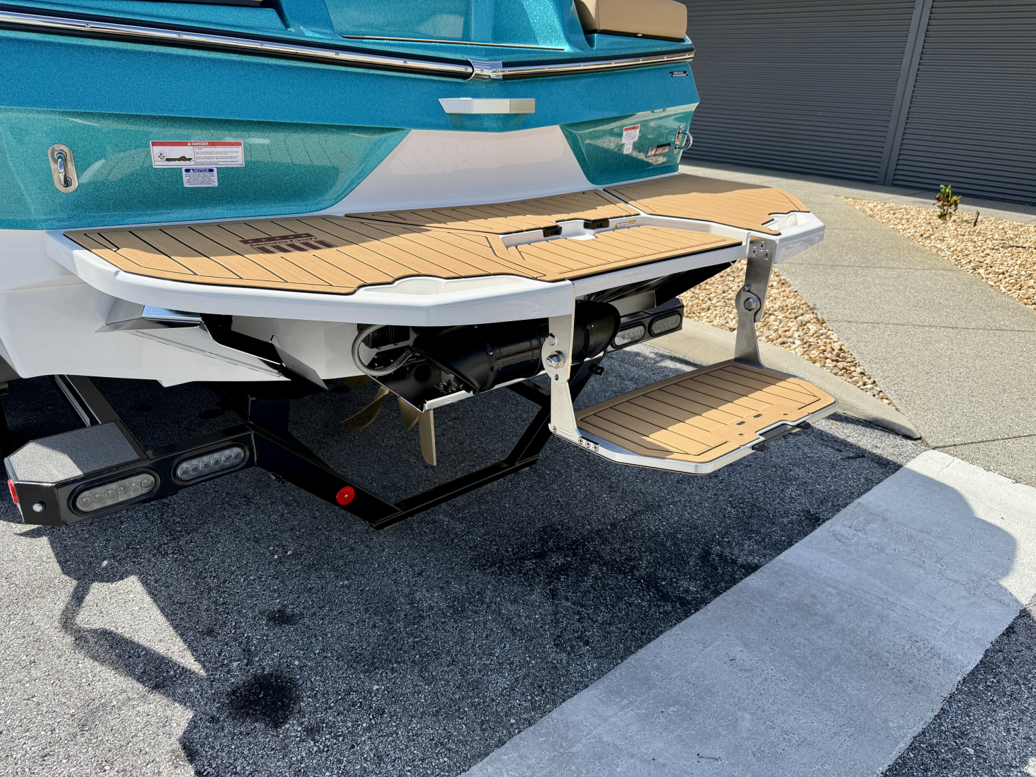 2027 MasterCraft XT24
