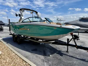2027-mastercraft-xt24-143363-image4