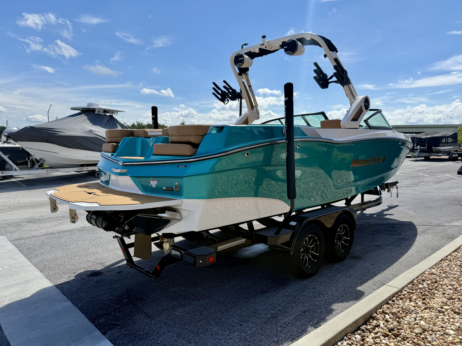 2027 MasterCraft XT24