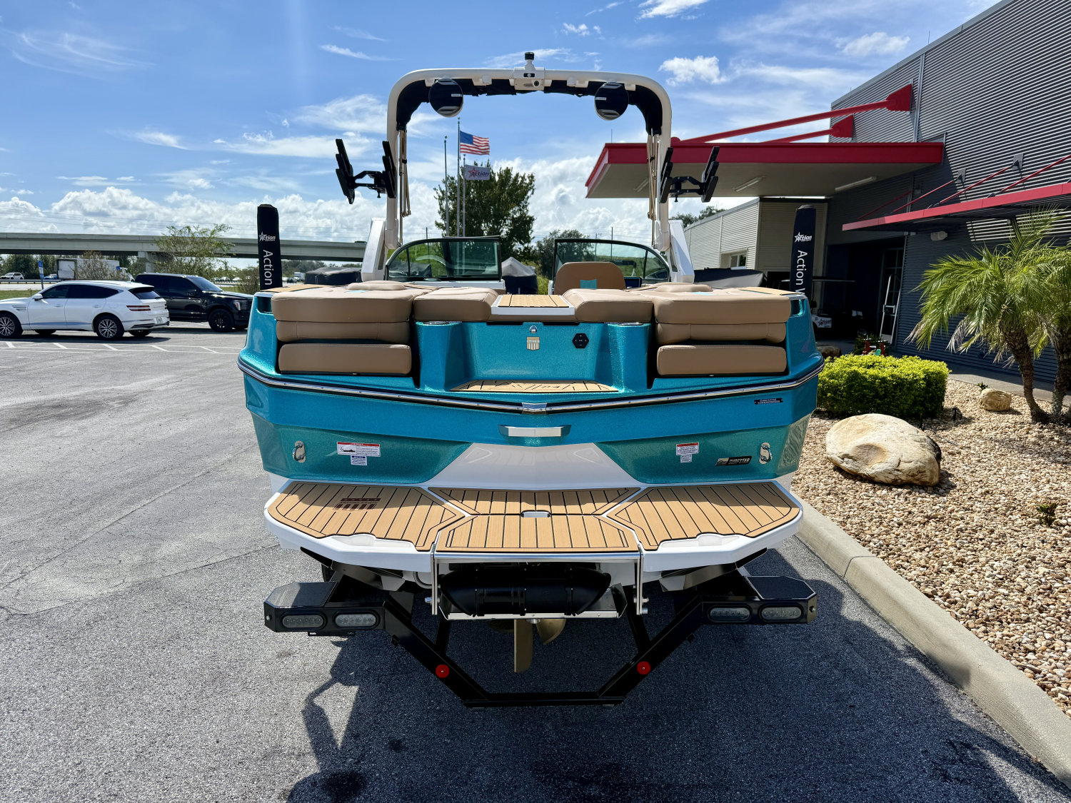 2027 MasterCraft XT24