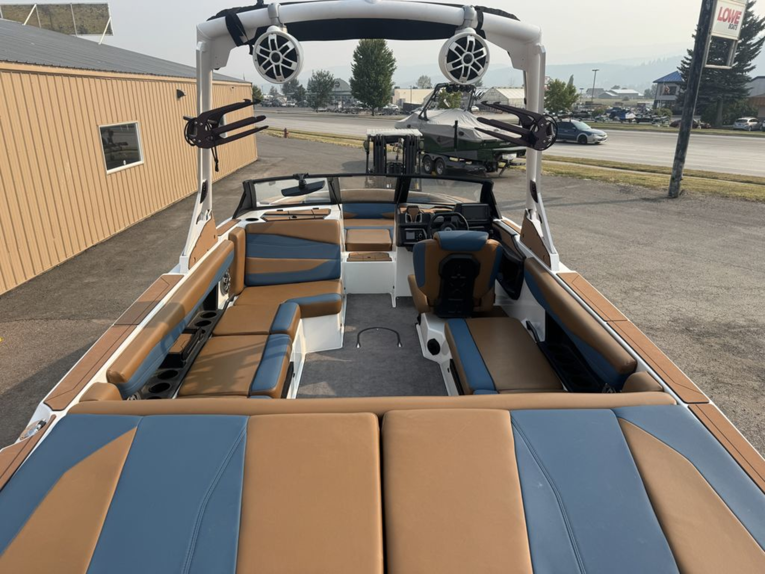 2023 Axis Wake Research A225
