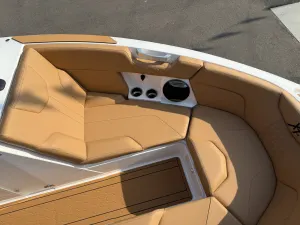 2027-mastercraft-xt23-143373-image26