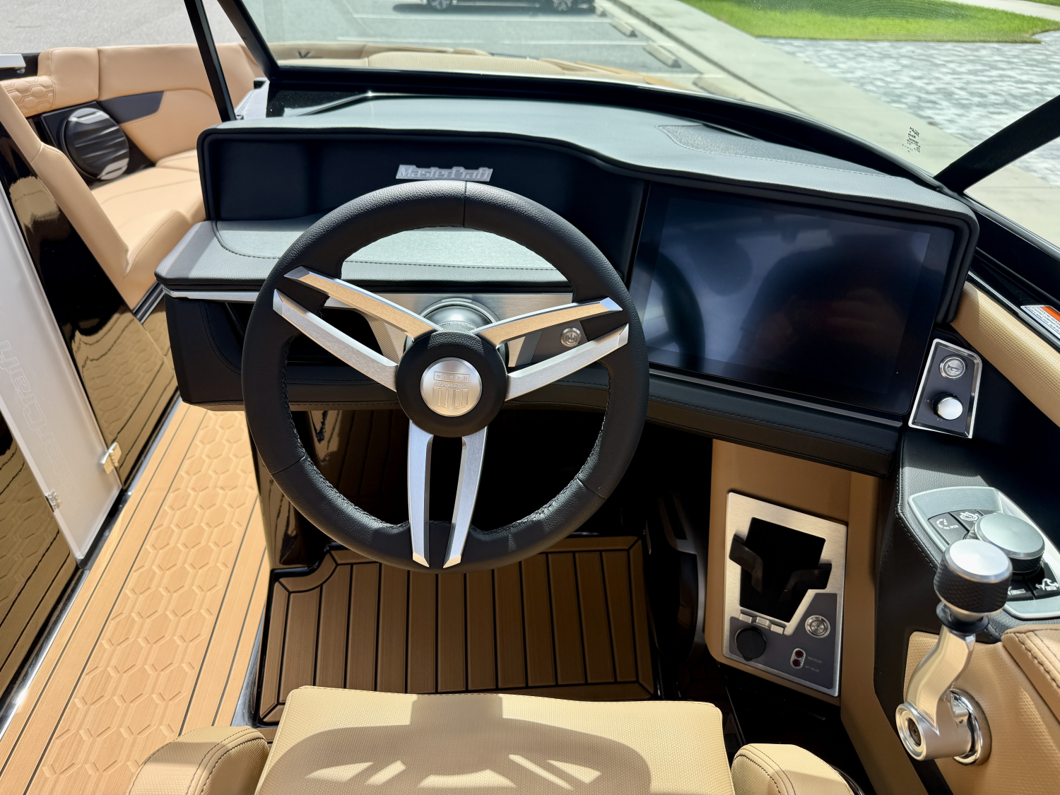 2027 MasterCraft XT23
