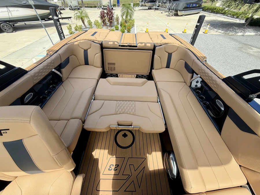 2027-mastercraft-xt23-143385-image21