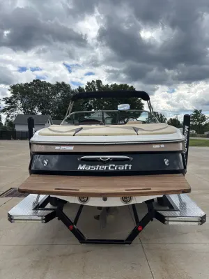 2009-mastercraft-maristar-200-143398-image7