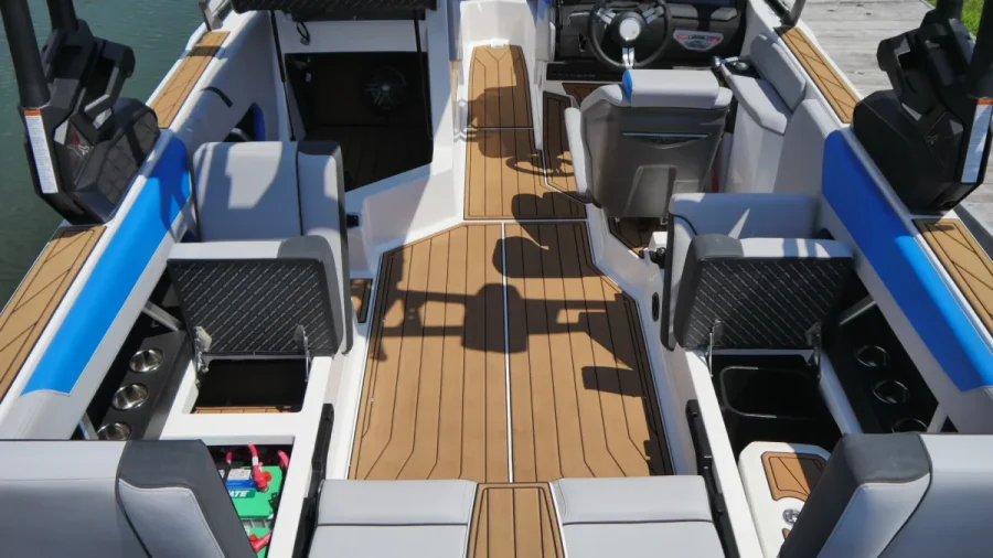 2024-nautique-gs22-143401-image10.webp