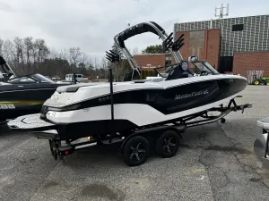 2023-mastercraft-nxt22-143411-image0.webp