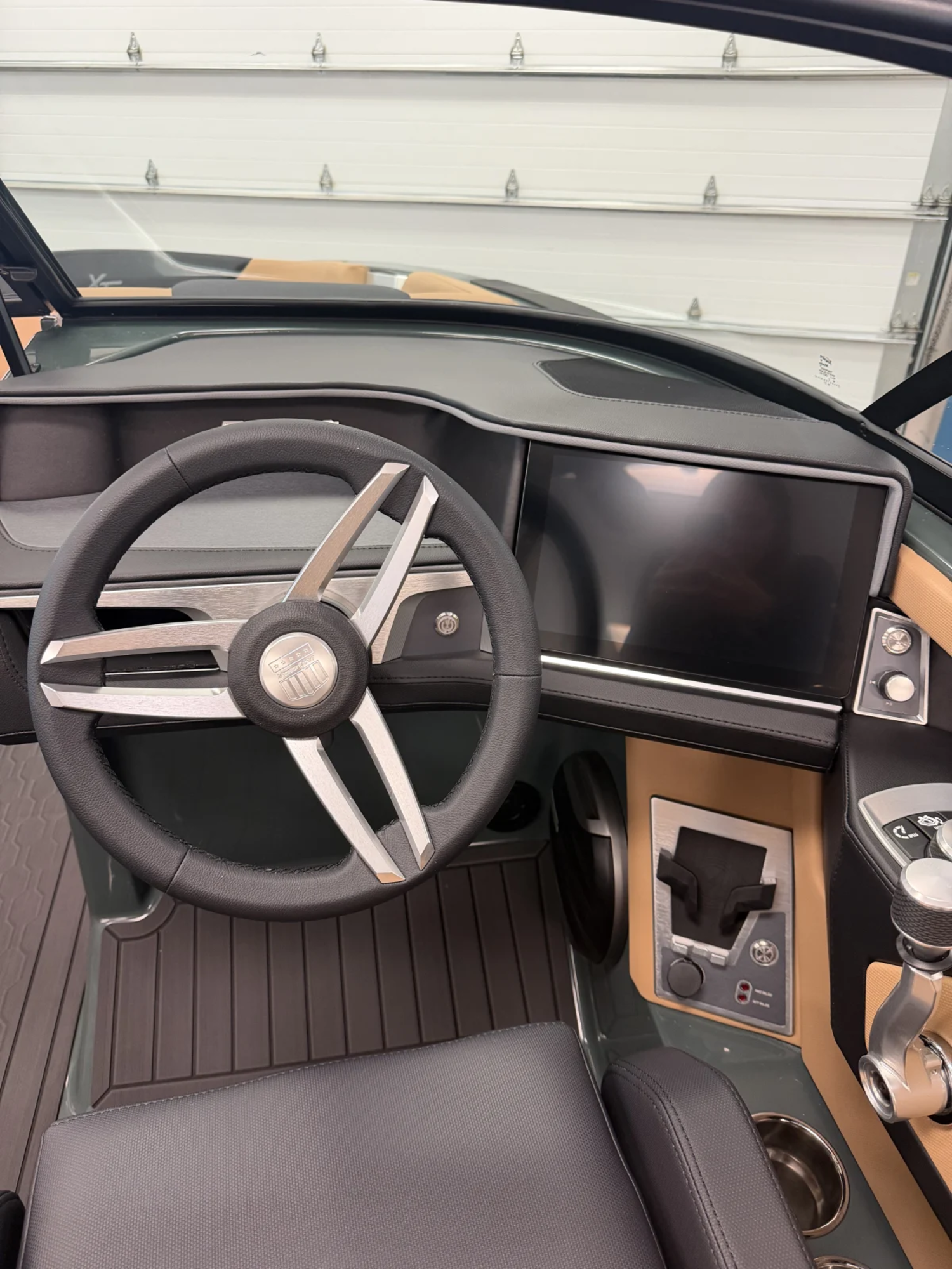 2027Mastercraft XT22
