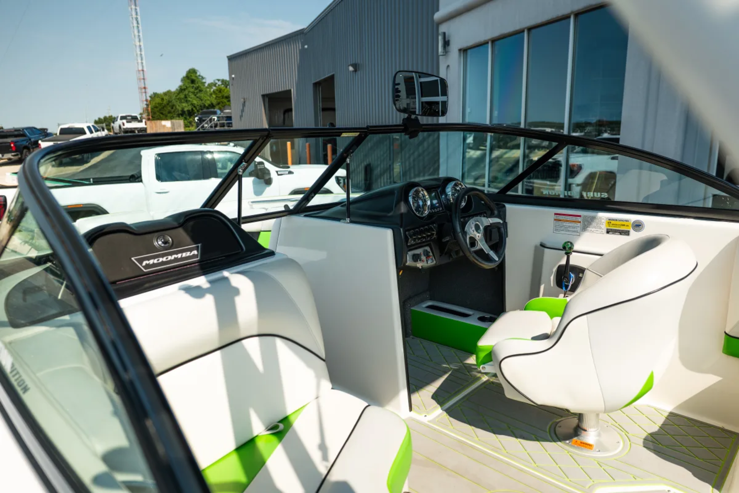 2015 MOOMBA MOJO EXCELLENT CONDITION 1 OWNER 