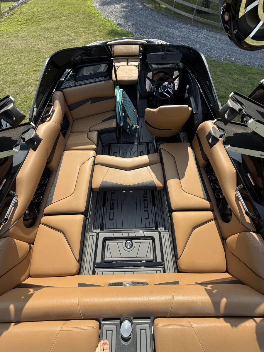 2019-centurion-fi23-143418-image1.webp
