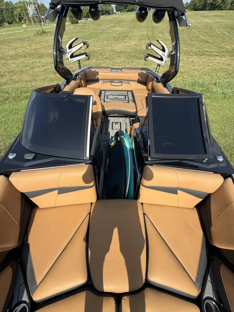 2019-centurion-fi23-143418-image6.webp