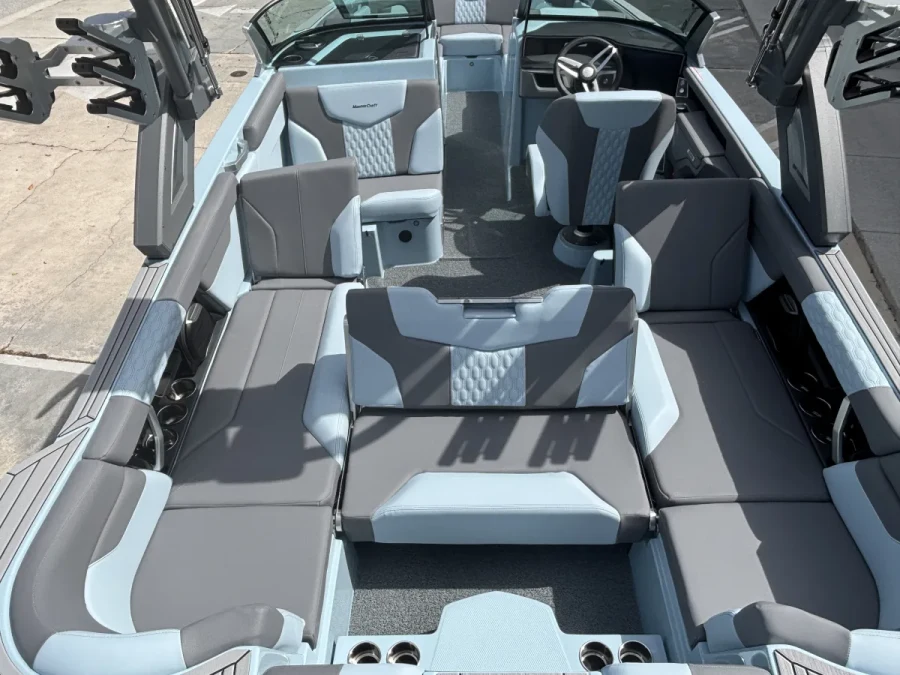 2026-mastercraft-xt24-143428-image13.webp