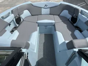 2026-mastercraft-xt24-143428-image8.webp