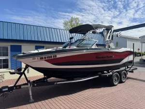 2019-mastercraft-x24-143431-image1.webp