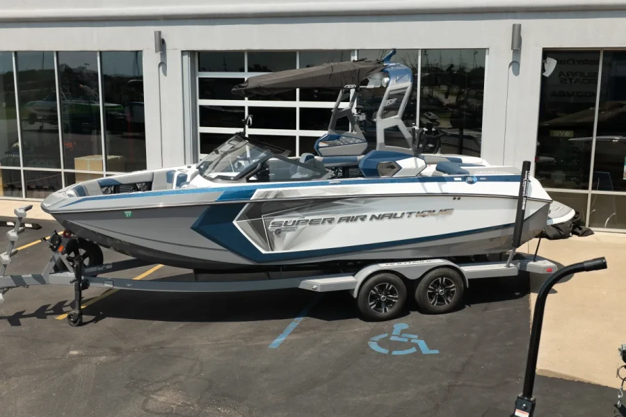 2019-nautique-g23-143439-image1.webp