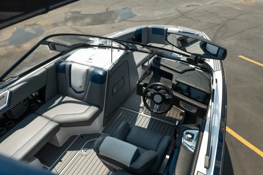 2019-nautique-g23-143439-image11.webp