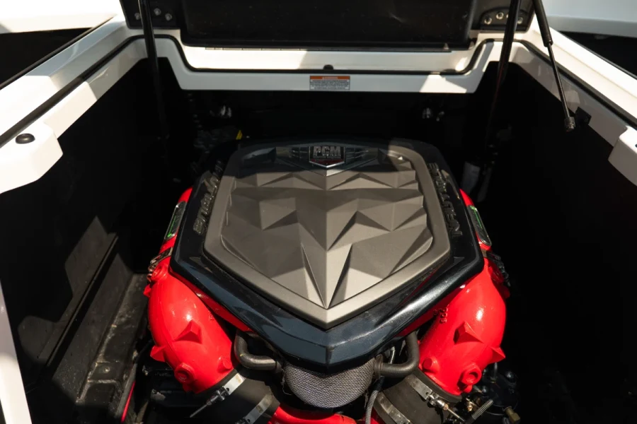 2019-nautique-g23-143439-image12.webp