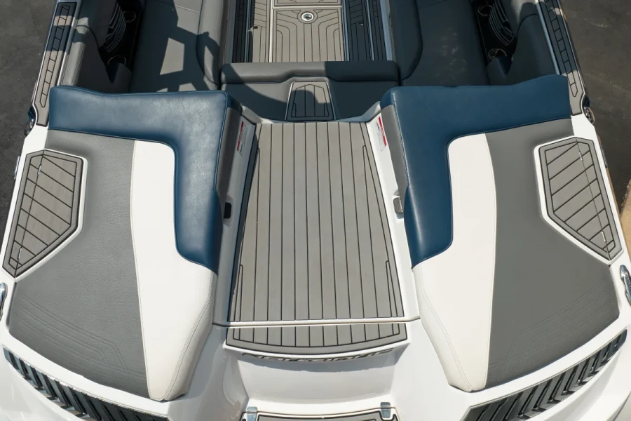 2019-nautique-g23-143439-image14.webp