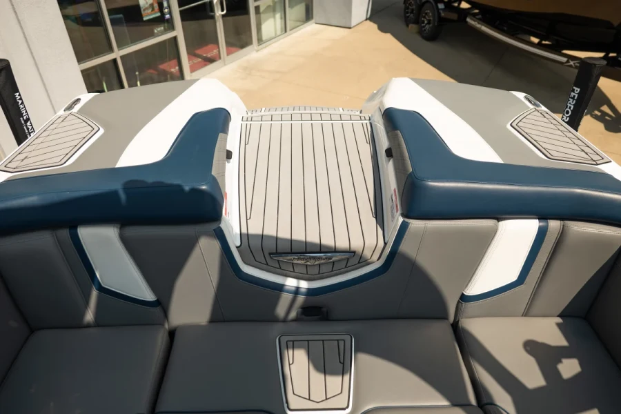 2019-nautique-g23-143439-image17.webp