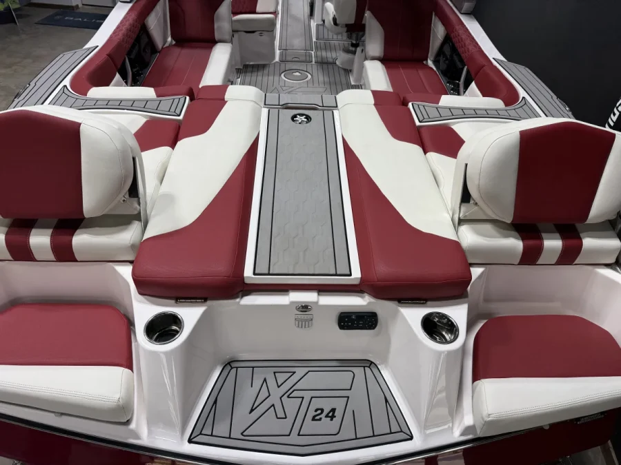 2024-mastercraft-xt24-143440-image8.webp