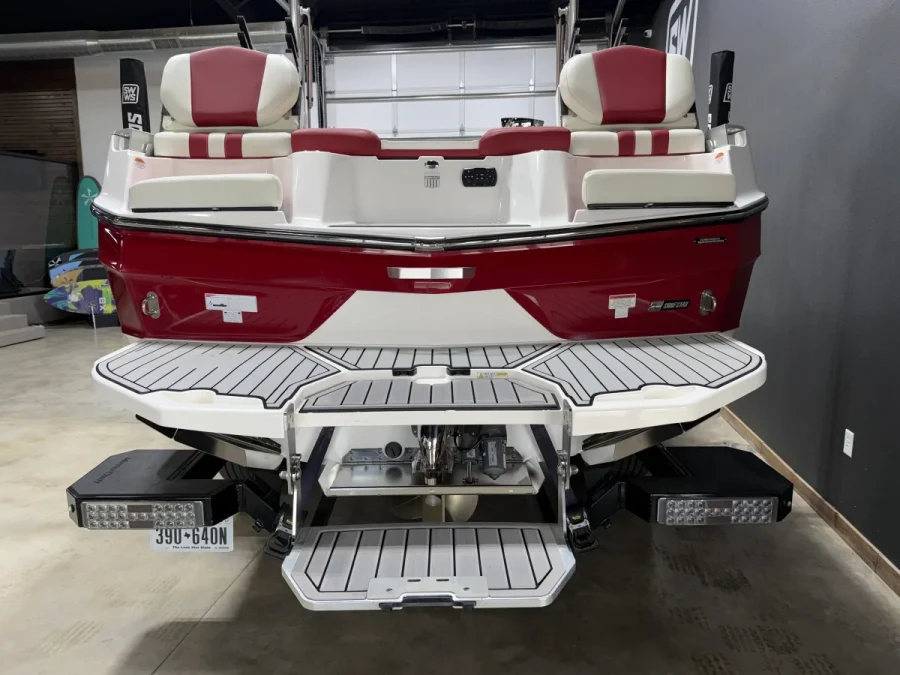 2024-mastercraft-xt24-143440-image9.webp