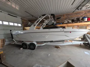 2020-malibu-wakesetter-25-lsv-143449-image0.webp