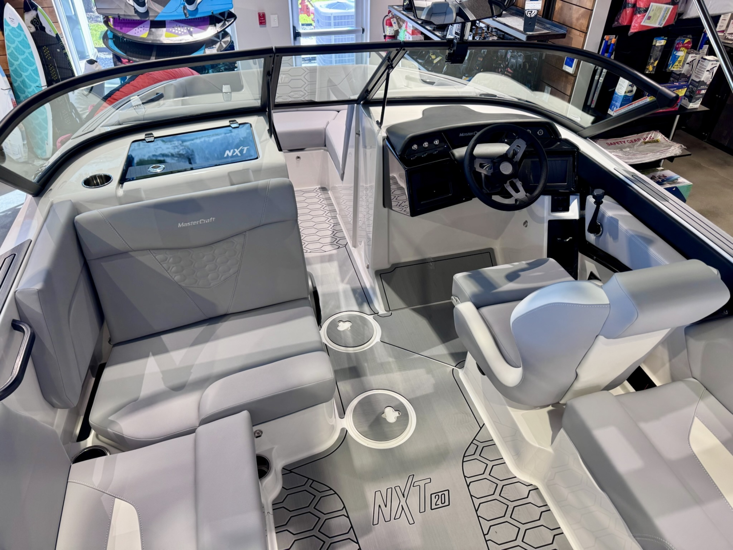 2027 MasterCraft NXT20
