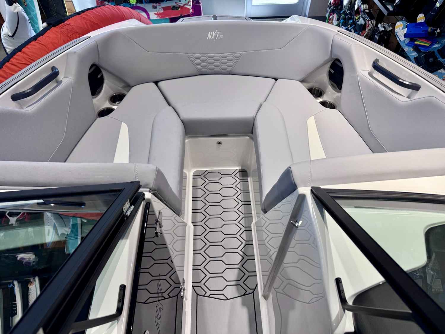 2027 MasterCraft NXT20