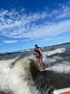 2018-mastercraft-xt22-142700-image5.webp