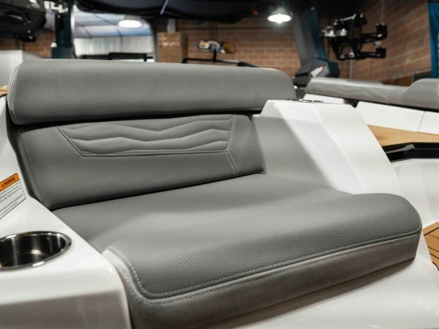 2027-nautique-g23-143459-image5