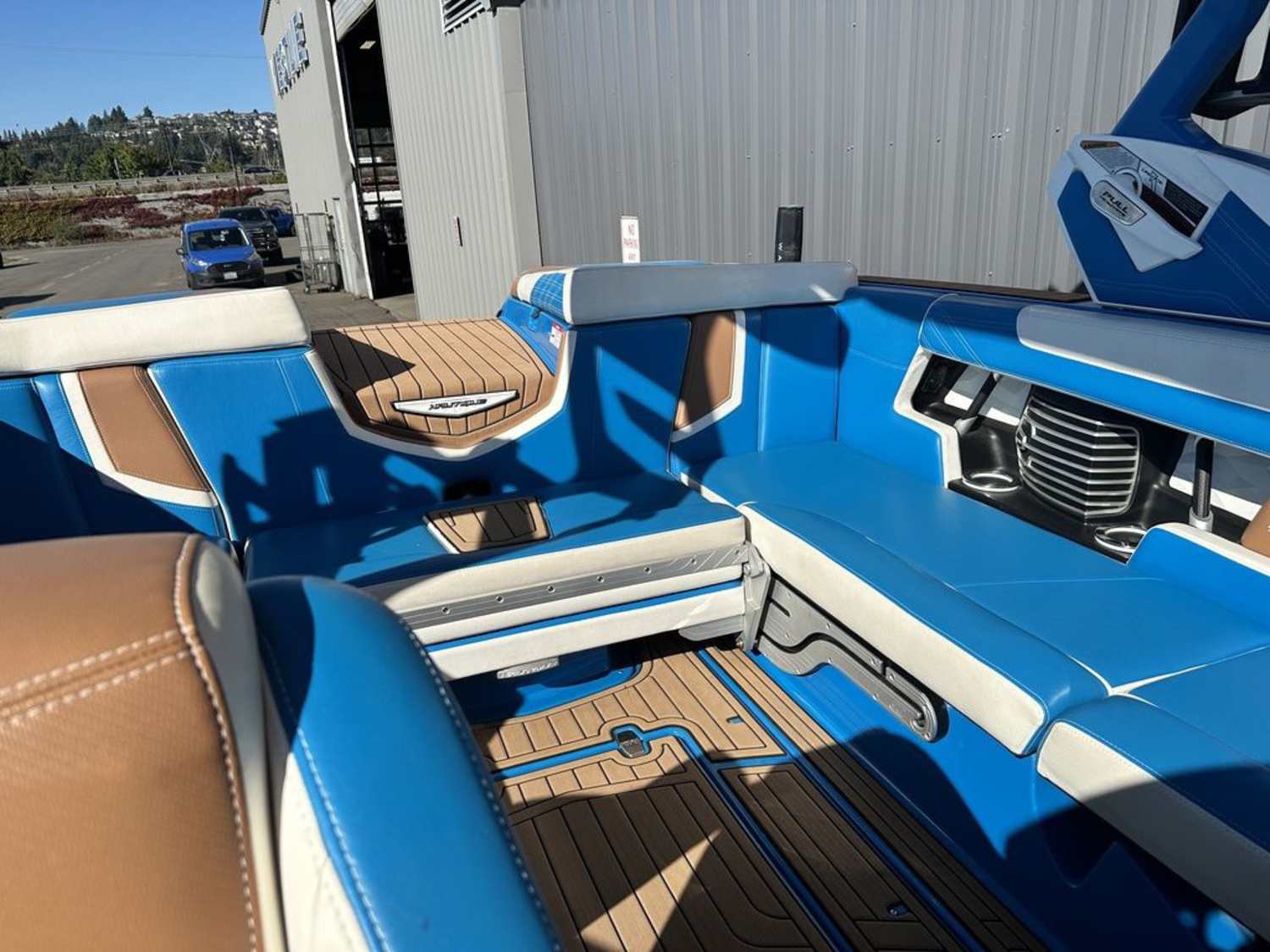 2018 Nautique G23
