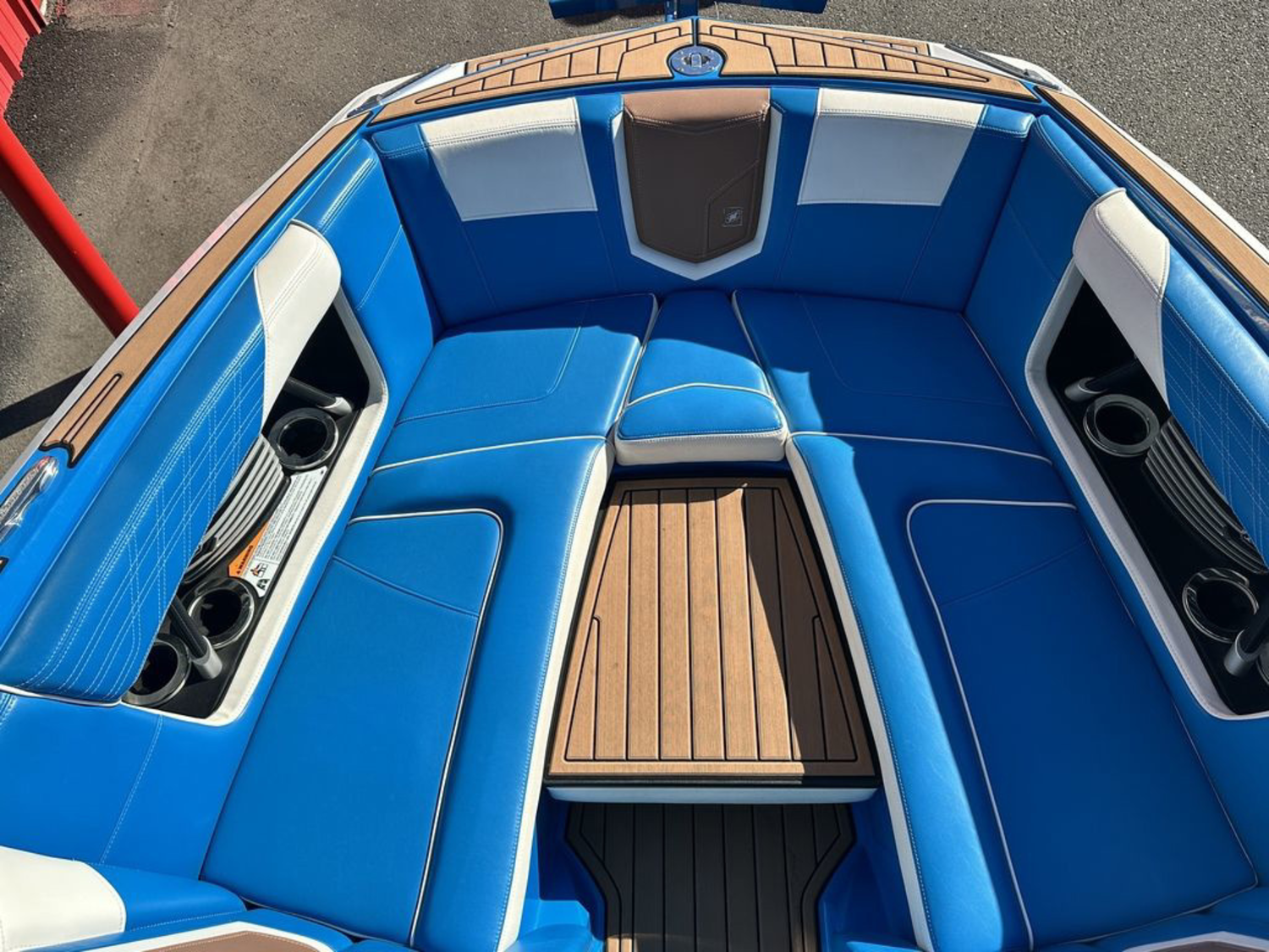 2018 Nautique G23
