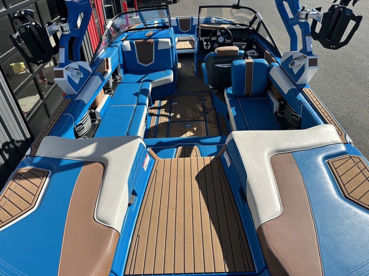 2018 Nautique G23