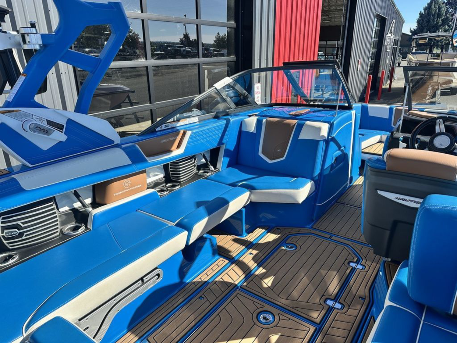 2018 Nautique G23