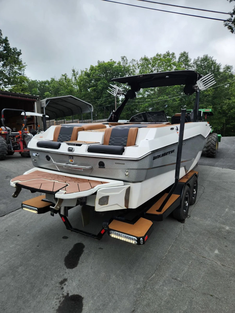 2022-malibu-wakesetter-25-lsv-143474-image11