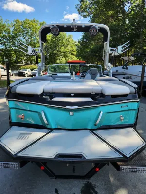 2020-mastercraft-xt21-143475-image4