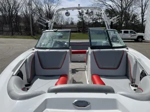 2015-mastercraft-x2-143477-image19