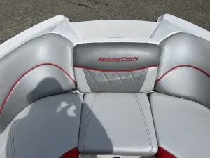 2015-mastercraft-x2-143477-image23