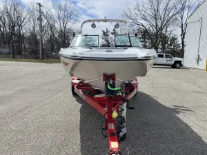 2015-mastercraft-x2-143477-image3
