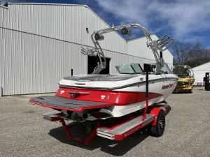 2015-mastercraft-x2-143477-image8