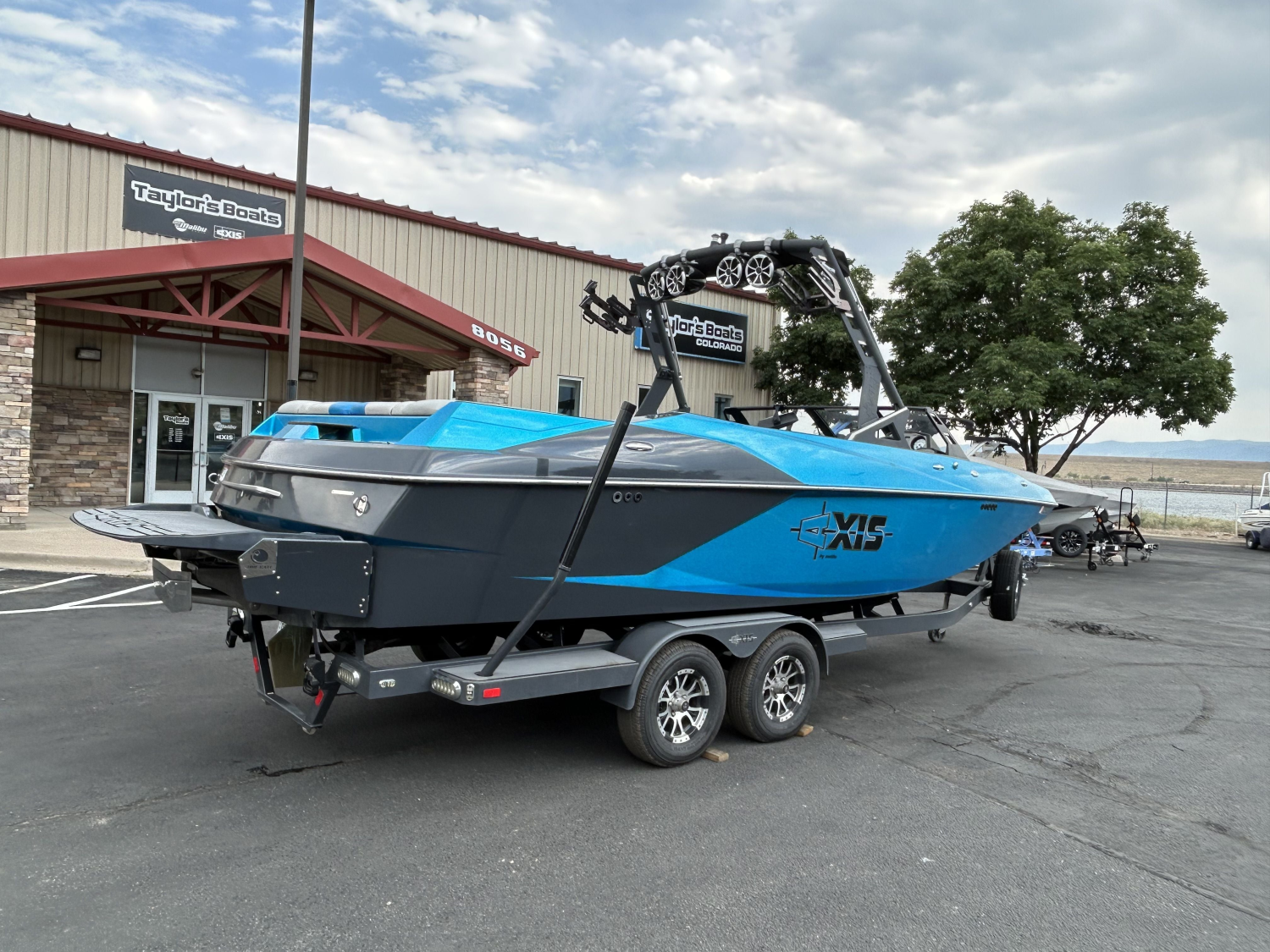 2018 Axis Wake Research A24