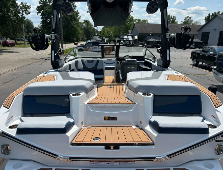 2022-nautique-g21-143509-image1.webp