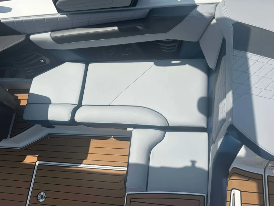 2022-nautique-g21-143509-image4.webp