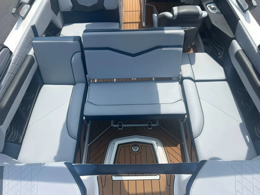 2022-nautique-g21-143509-image5.webp