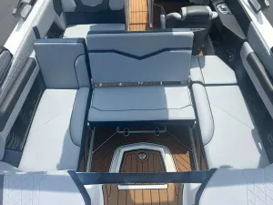 2022-nautique-g21-143509-image5.webp