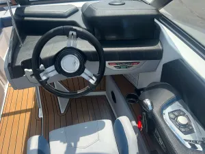 2022-nautique-g21-143509-image6.webp