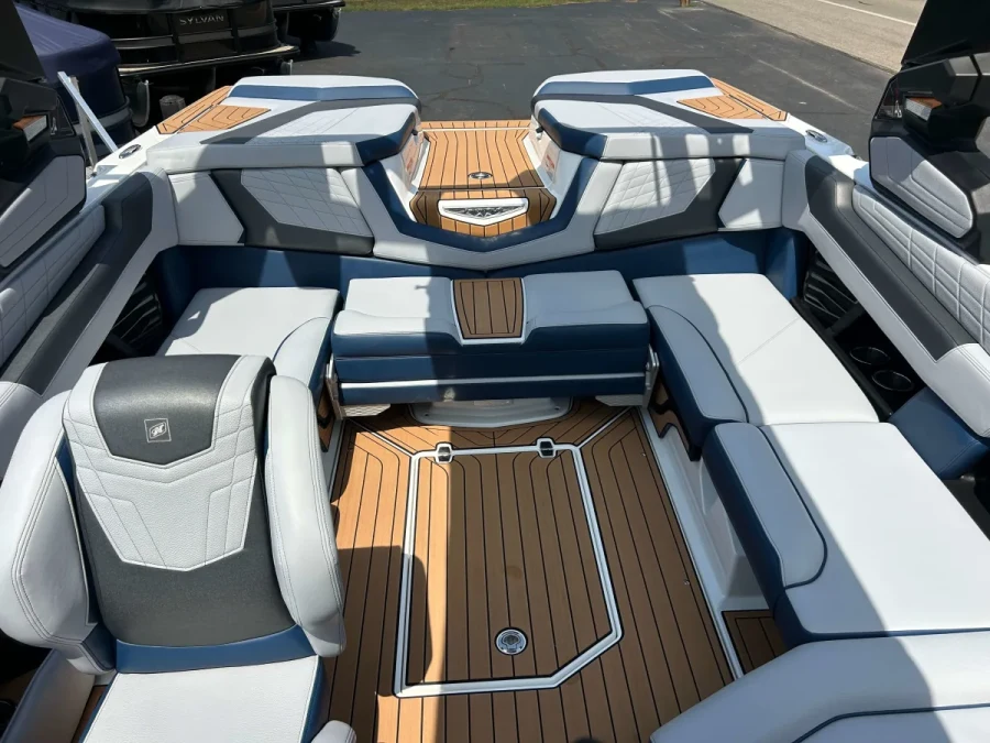 2022-nautique-g21-143509-image7.webp